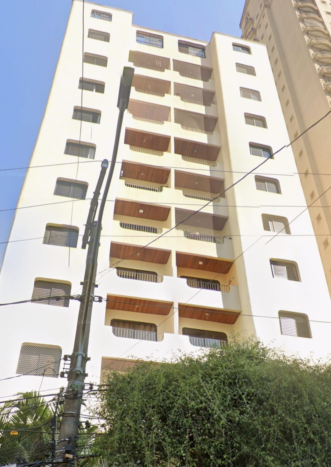 WhatsApp Image 2025-12-02 at 17.40.04