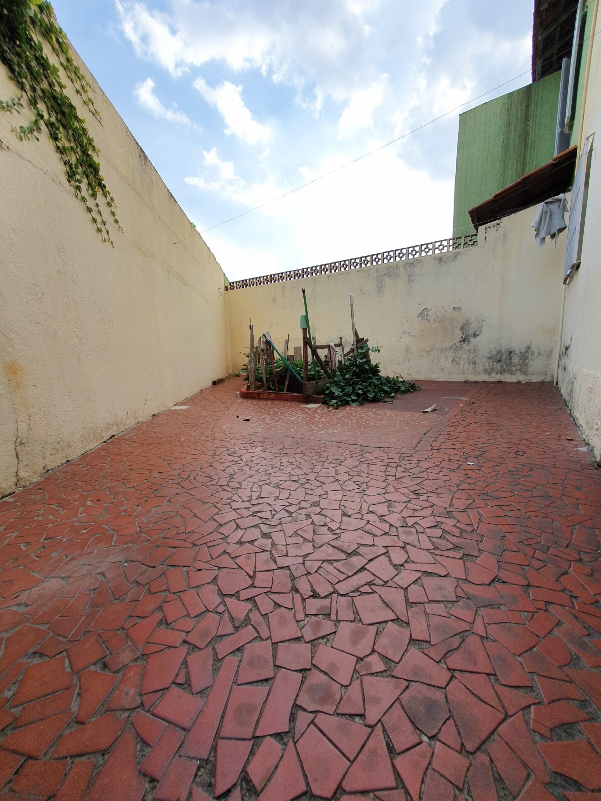 Quintal dos fundos